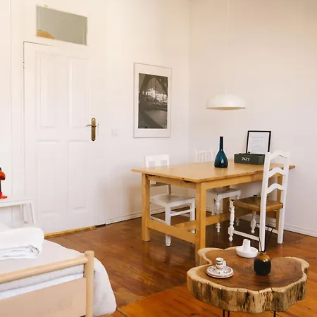 Faria Guimaraes * פורטו